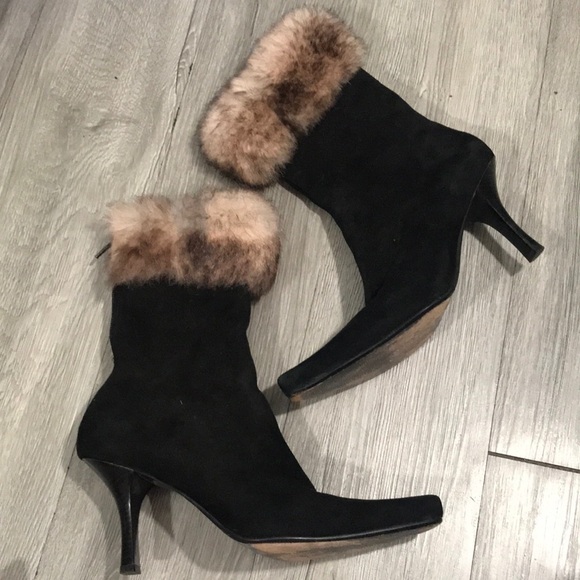 Arturo Chiang Black Suede & Fur Pointed Boots - Picture 1 of 9